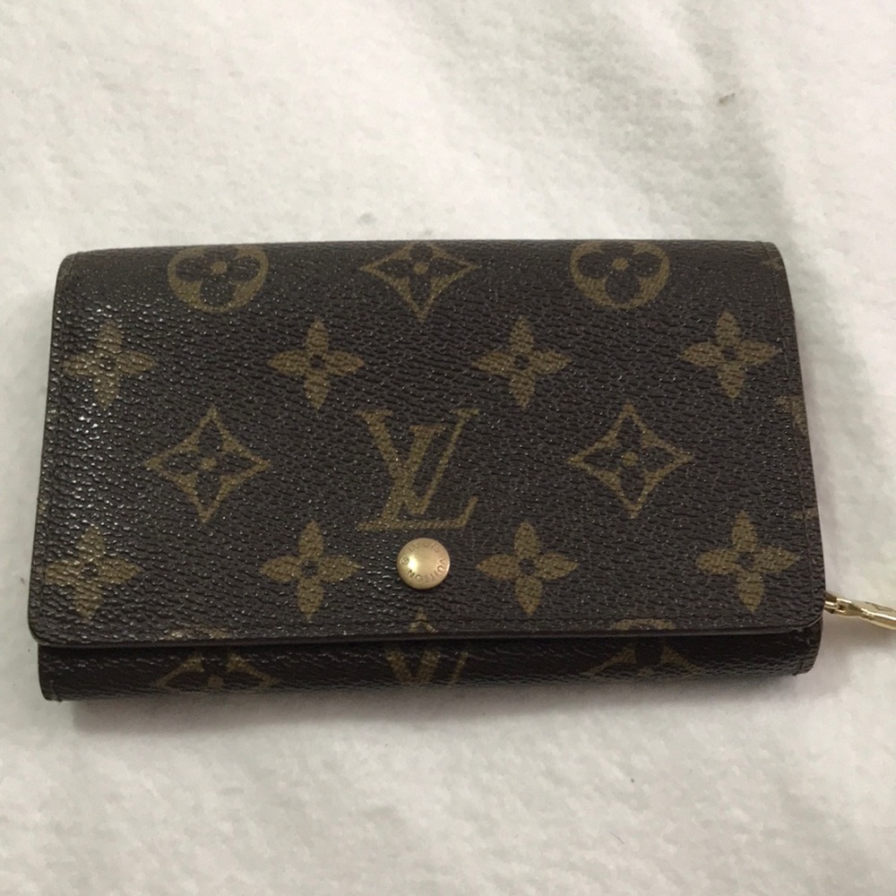 Louis Vuitton Porte Monnaie Tresor Monogram wallet
